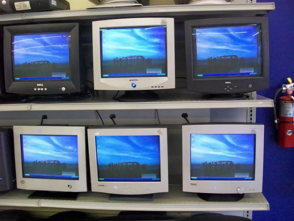 1462437_Goodwill-refurbished-monitors_620_enlarged.jpg