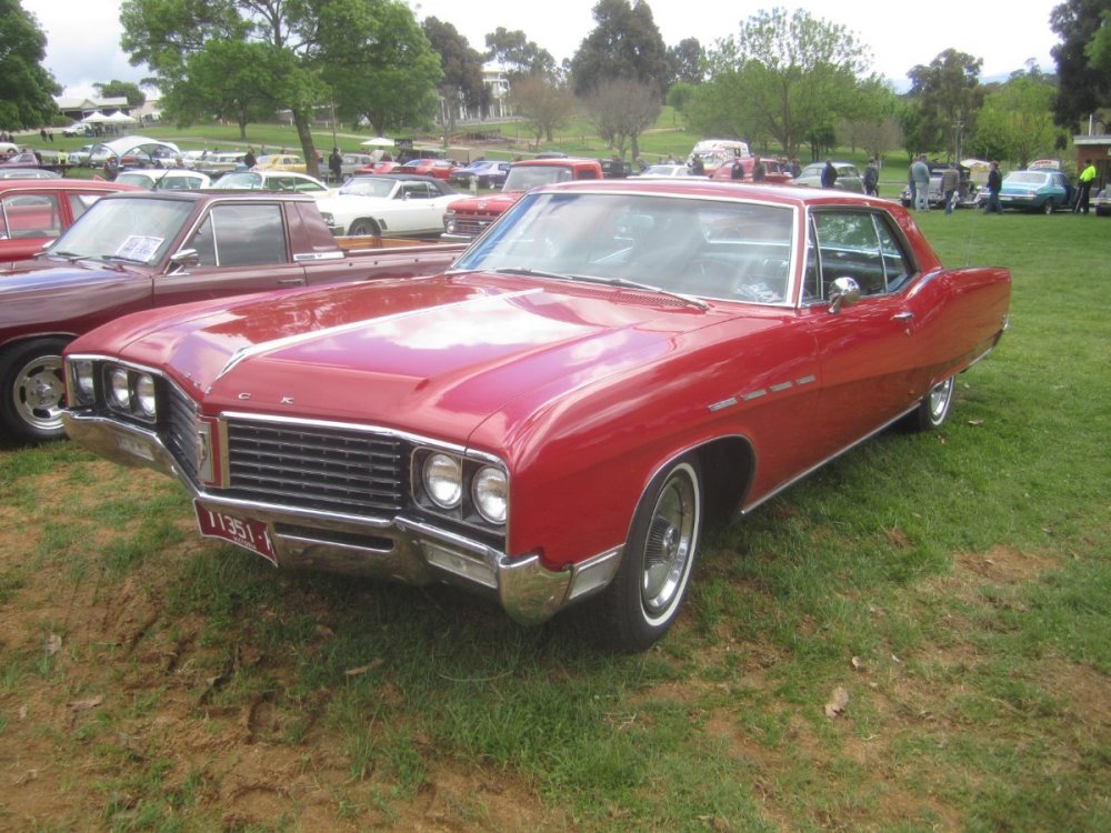 1967_Buick_Electra_225_Hardtop.jpg