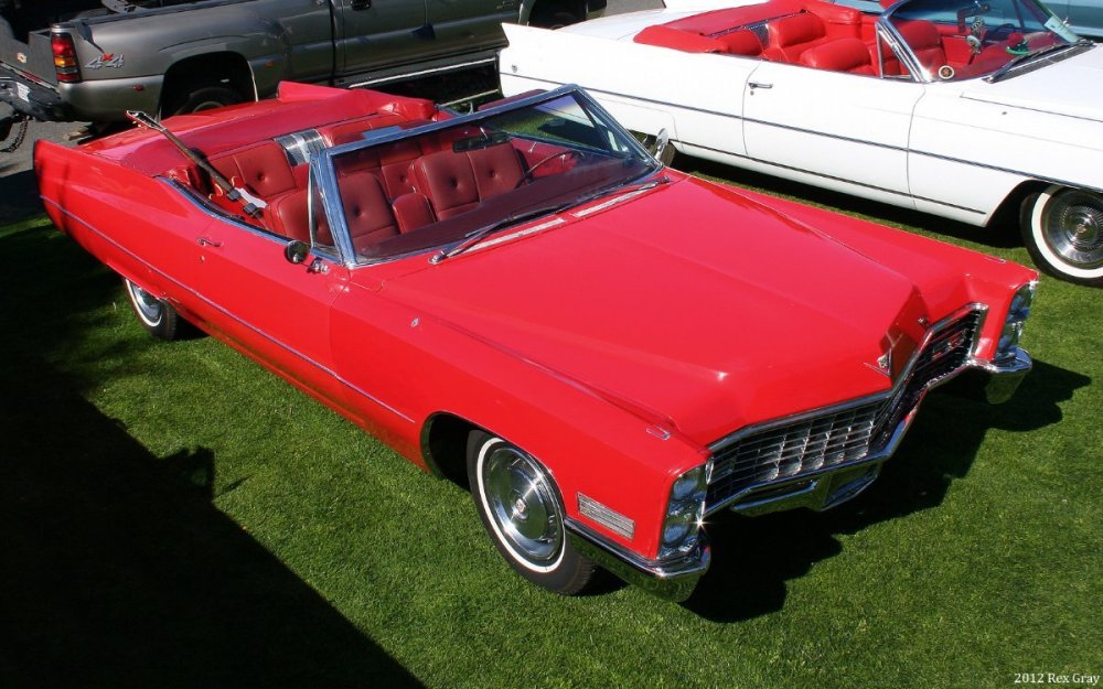 1967_Cadillac_Convertible_-_red_-_(14).jpg