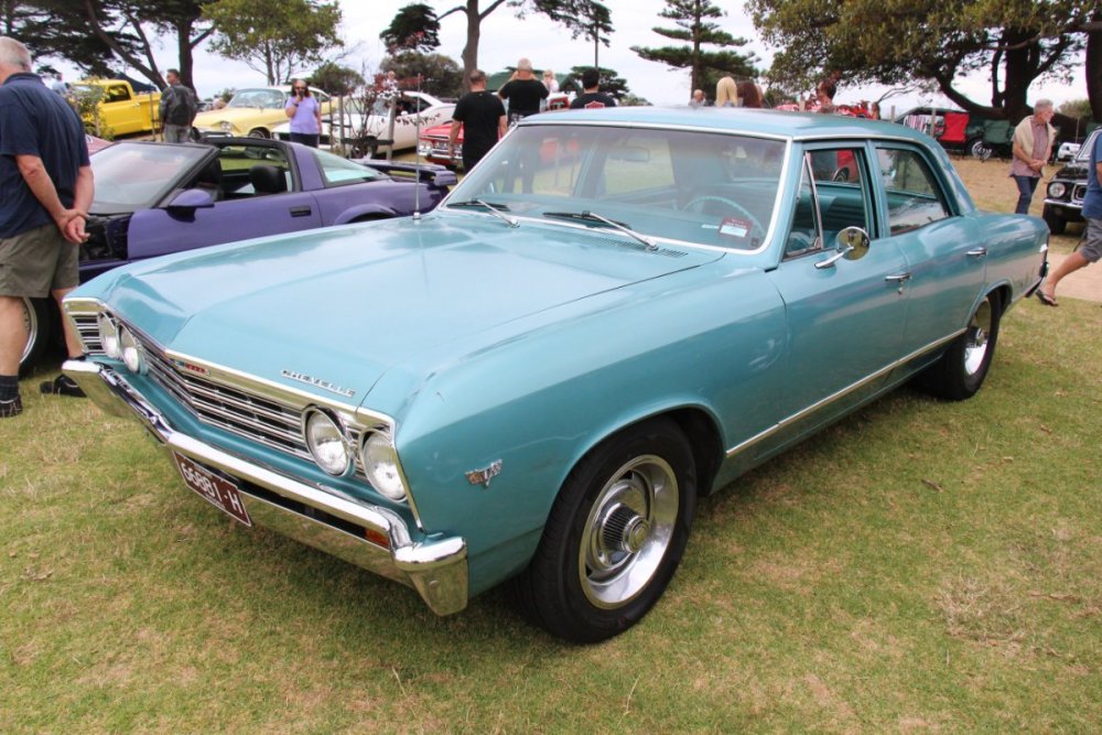 1967_Chevrolet_Chevelle_300_Deluxe_Sedan_(31870866922).jpg