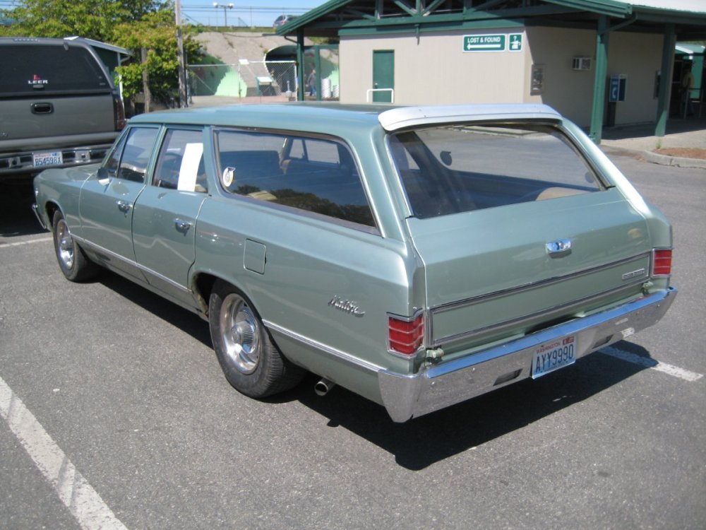 1967_Chevrolet_Chevelle_Malibu_(34647569892).jpg