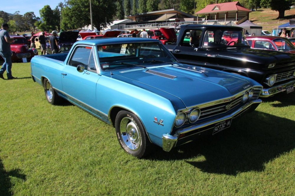 1967_Chevrolet_El_Camino_Coupe_Utility_(45178275124).jpg