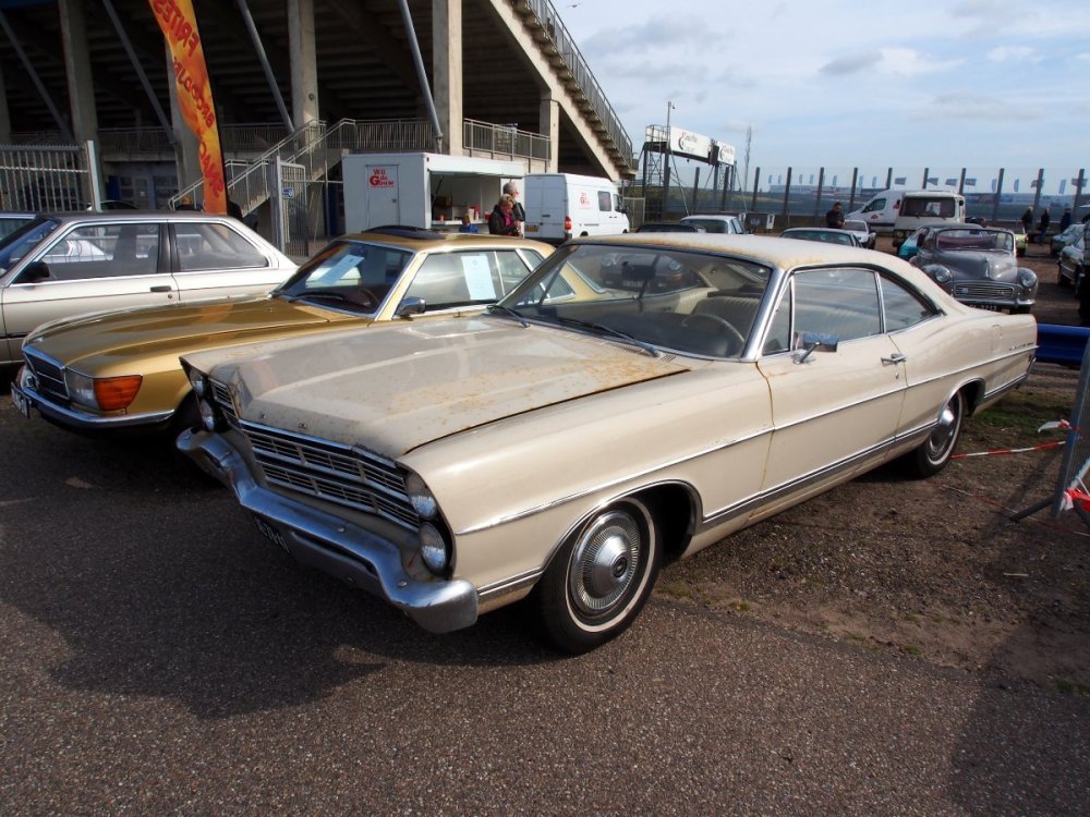 1967_Ford_Galaxie_500_pic1.JPG