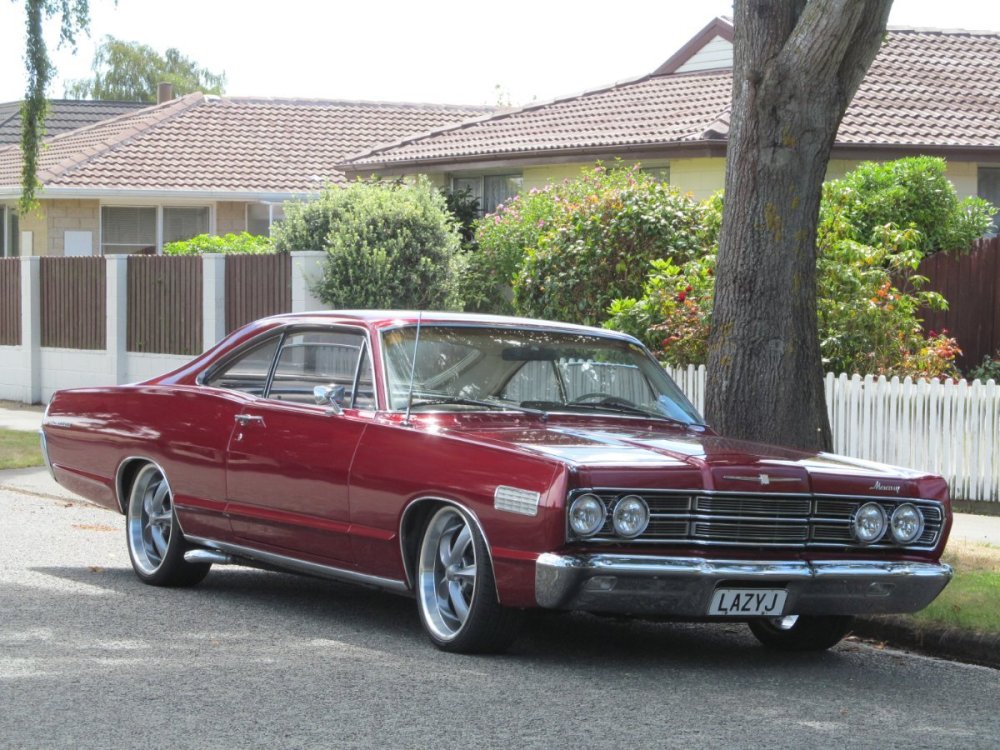 1967_Mercury_Monterey_(13348184865).jpg