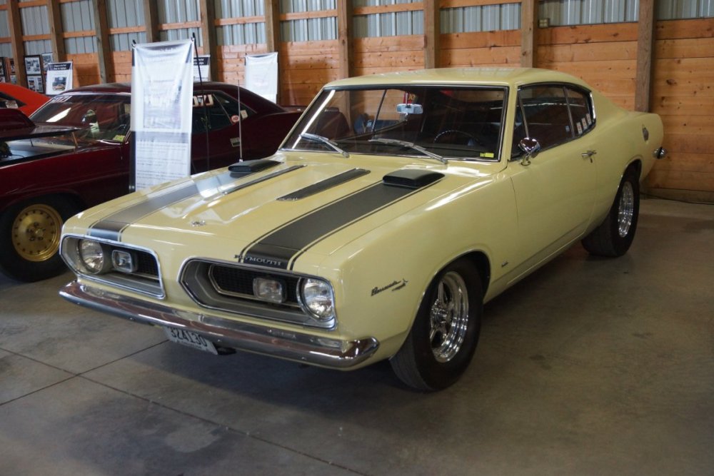 1967_Plymouth_Barracuda_34302164944.jpg