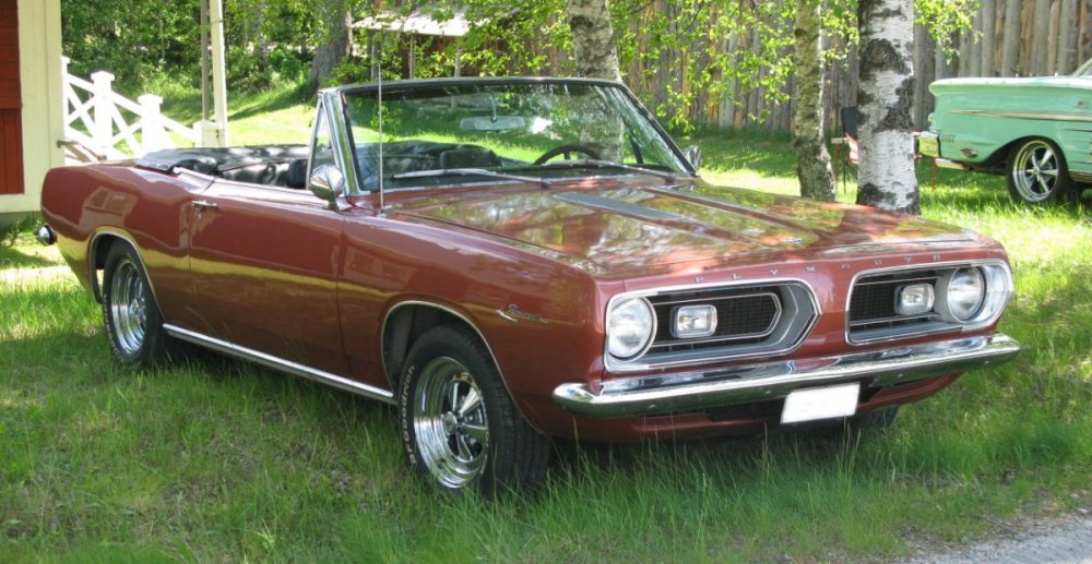 1967_Plymouth_Barracuda_fr.jpg