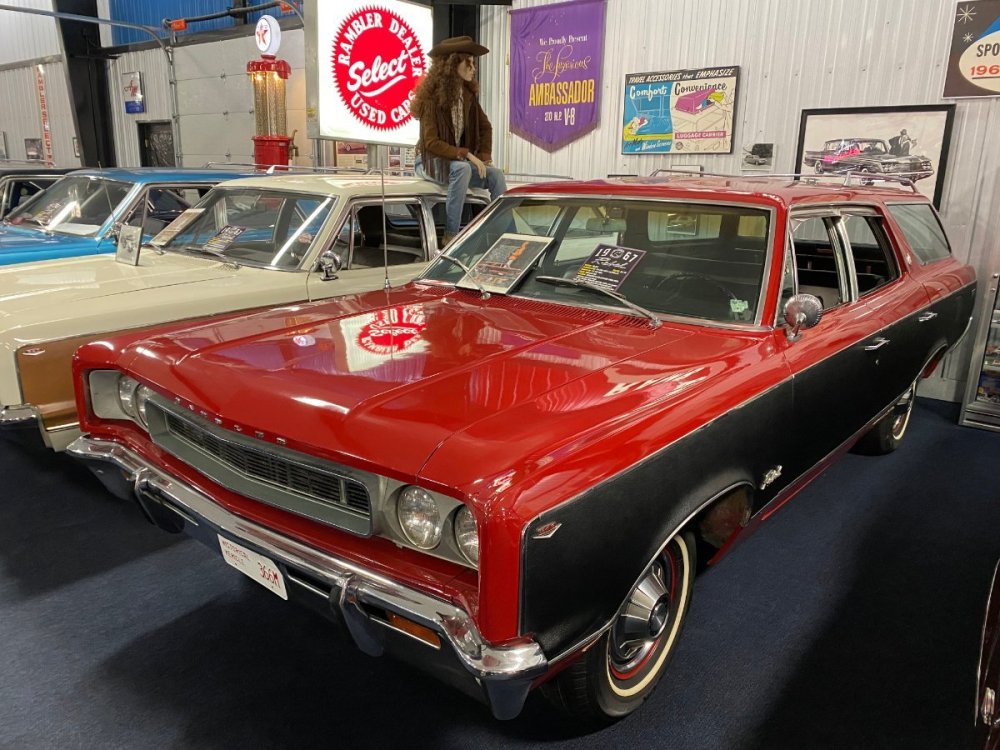 1967_Rambler_Rebel_770_station_wagon_1_of_400_Briarcliff_at_Rambler_Ranch_1of4.jpg