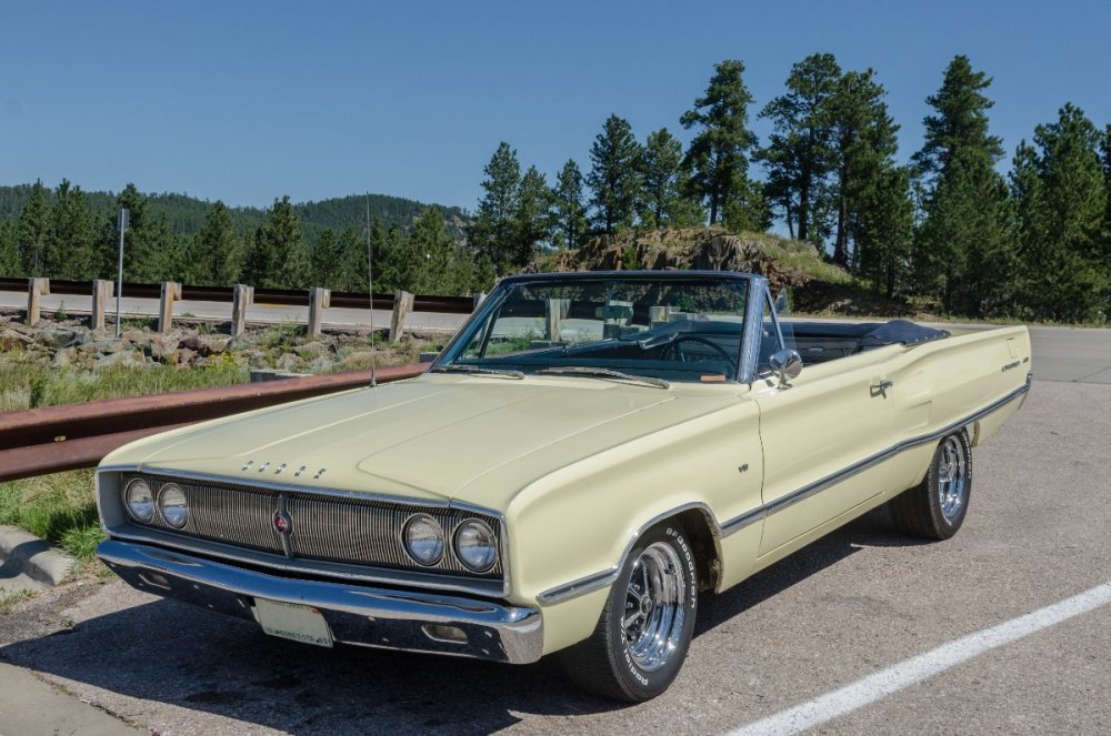Dodge_Coronet_Convertible_20110822_1.jpg
