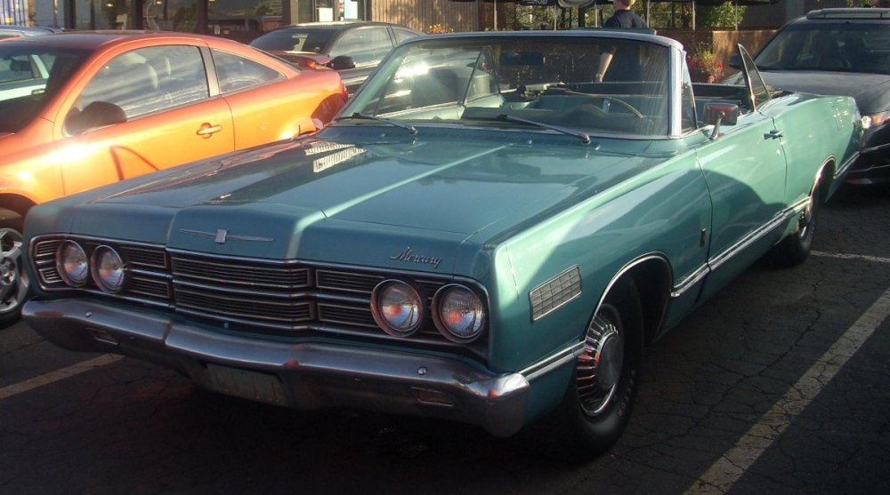 Mercury_Park_Lane_Convertible_(Orange_Julep).JPG